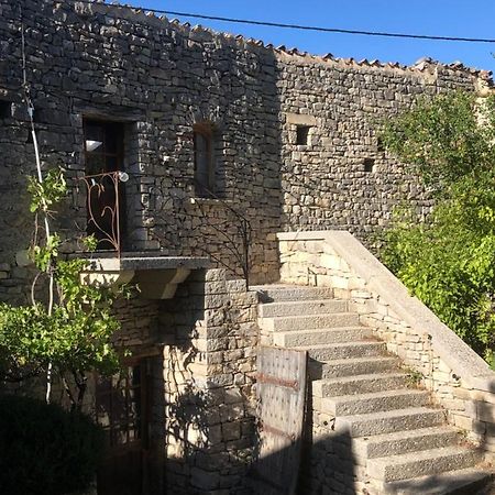 La Tour Des Baronnies A La Porte De L Eau Saint-Auban-sur-lʼOuvèze Buitenkant foto